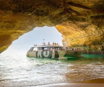 Benagil: Guided Sunset Cruise